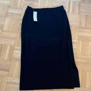 Uniqlo BNWT navy smooth cotton blend skirt